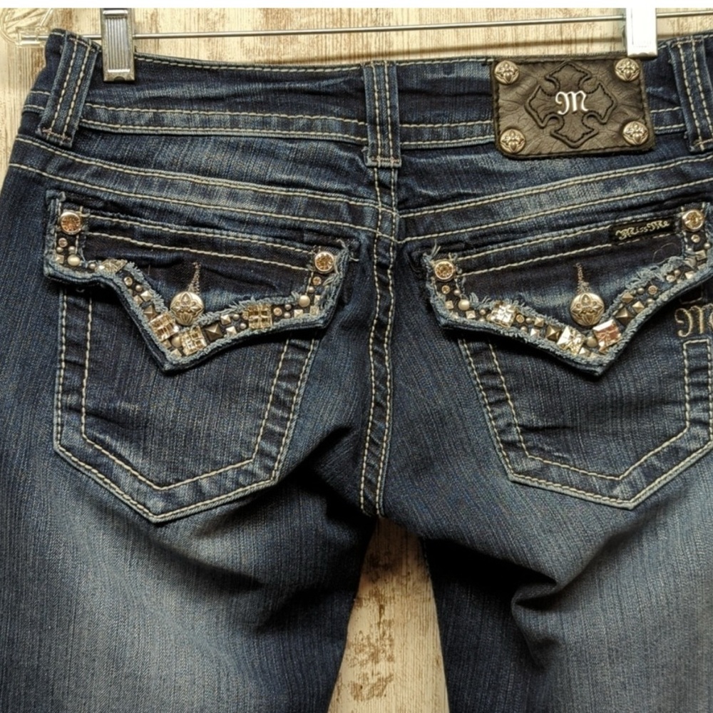 Miss Me Jeans. Bootcut, Size 28. EUC!